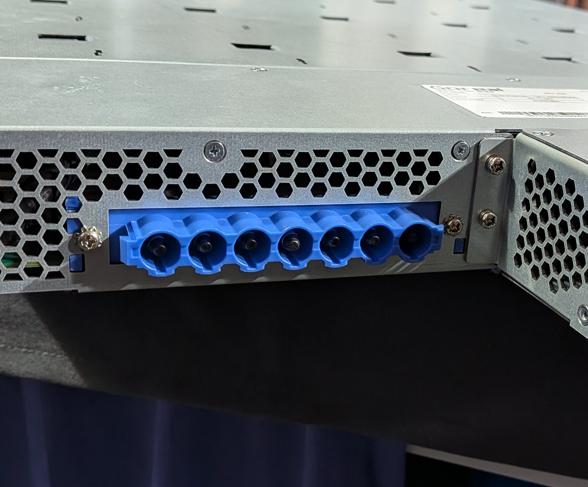 Picture of the back of a server with ORv3 connector keyed down. 